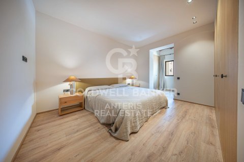 Apartment à vendre à Barcelona, Espagne, 4 chambres, 190 m2 No. 178630 - photo 29