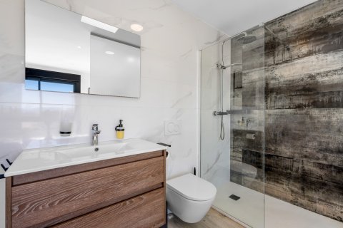 Villa till salu i Alicante, Spanien 4 sovrum, 212 kvm. Nr. 140710 - foto 14