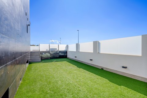 Villa till salu i Alicante, Spanien 4 sovrum, 212 kvm. Nr. 140710 - foto 29