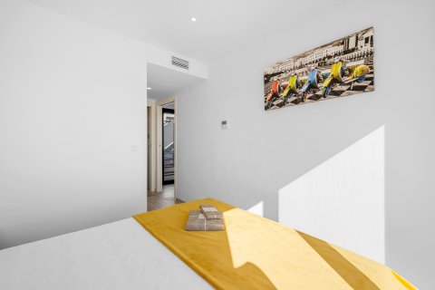 Villa till salu i Alicante, Spanien 4 sovrum, 212 kvm. Nr. 140710 - foto 16