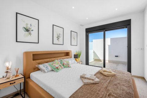 Villa till salu i Alicante, Spanien 4 sovrum, 212 kvm. Nr. 140710 - foto 10