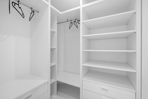 Villa till salu i Alicante, Spanien 4 sovrum, 212 kvm. Nr. 140710 - foto 18