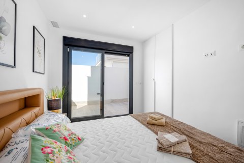 Villa till salu i Alicante, Spanien 4 sovrum, 212 kvm. Nr. 140710 - foto 9