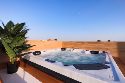 Villa en venta en Torrevieja, Alicante, España 4 dormitorios, 200 m2 No. 144765 - foto 6