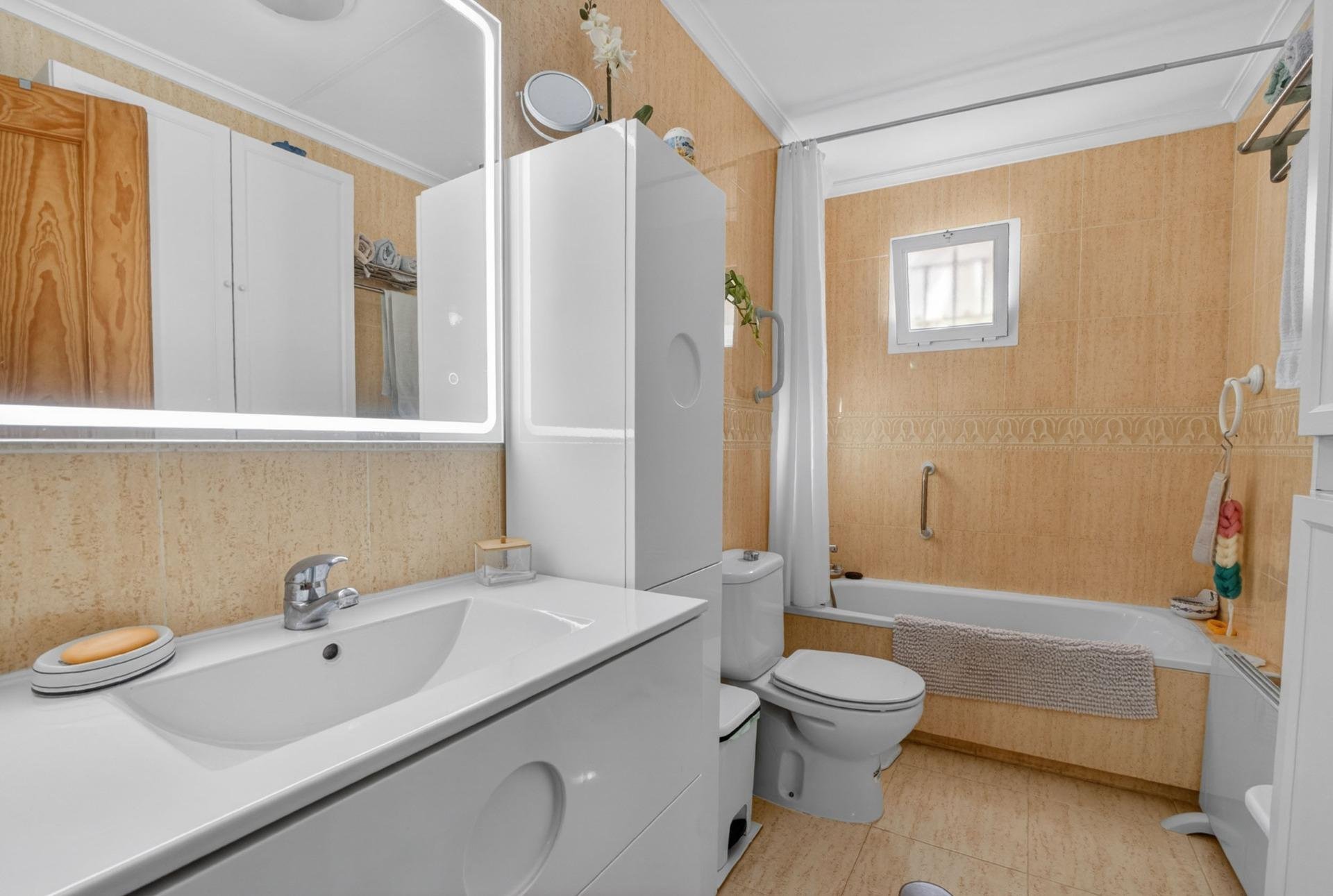 Bungalo Punta Prima, Alicante, Spānijā 1 istaba, 55 m2 Nr. 168561