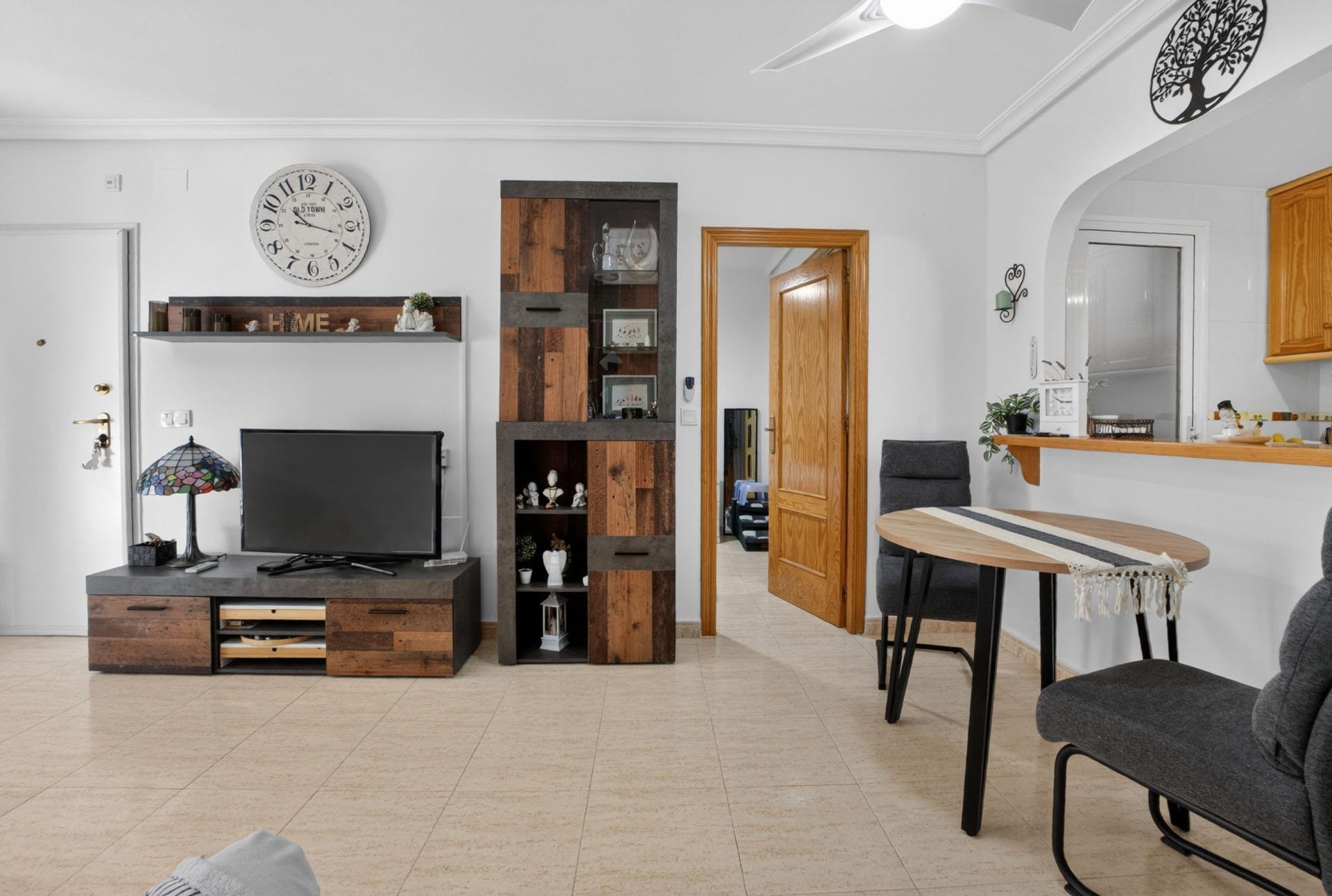 Bungalo Punta Prima, Alicante, Spānijā 1 istaba, 55 m2 Nr. 168561