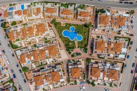 Bungalow w Punta Prima, Alicante, Hiszpania 1 sypialnia, 55 mkw. nr 168561 – zdjęcie 3