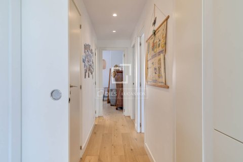 Penthouse w Barcelona, Hiszpania 3 sypialnie, 98 mkw. nr 166331 – zdjęcie 23