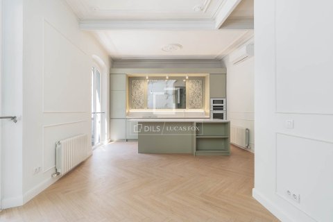 Apartamento en venta en Barcelona, España 3 dormitorios, 159 m2 No. 166328 - foto 5