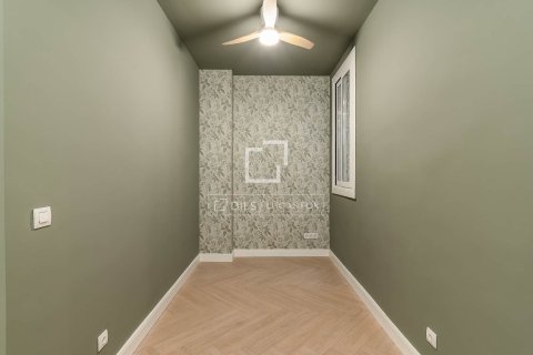 Apartamento en venta en Barcelona, España 3 dormitorios, 159 m2 No. 166328 - foto 9