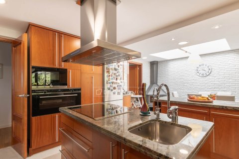 Huvila myytävänä Bellaterra, Barcelona, Espanja, 7 makuuhuonetta, 437 m2 No. 166329 - kuva 14