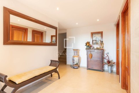 Huvila myytävänä Bellaterra, Barcelona, Espanja, 7 makuuhuonetta, 437 m2 No. 166329 - kuva 17