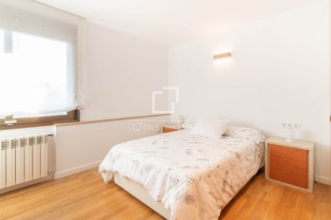 Huvila myytävänä Bellaterra, Barcelona, Espanja, 7 makuuhuonetta, 437 m2 No. 166329 - kuva 24