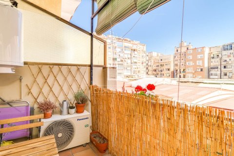 Apartamento en venta en Barcelona, España 2 dormitorios, 70 m2 No. 166332 - foto 8