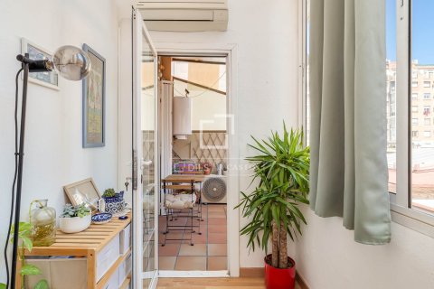 Apartamento en venta en Barcelona, España 2 dormitorios, 70 m2 No. 166332 - foto 4