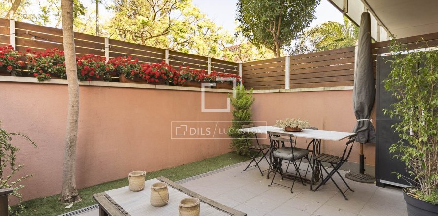Apartamento en Barcelona, España 3 dormitorios, 102 m2 No. 166327
