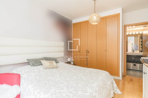 Apartamento en venta en Barcelona, España 3 dormitorios, 90 m2 No. 166330 - foto 13