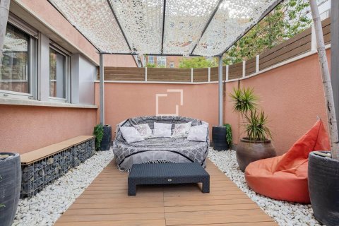 Apartamento en venta en Barcelona, España 3 dormitorios, 90 m2 No. 166330 - foto 3