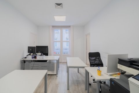 Apartamento en venta Madrid, España 7 dormitorios, 310 m2 No. 119774 - foto 21