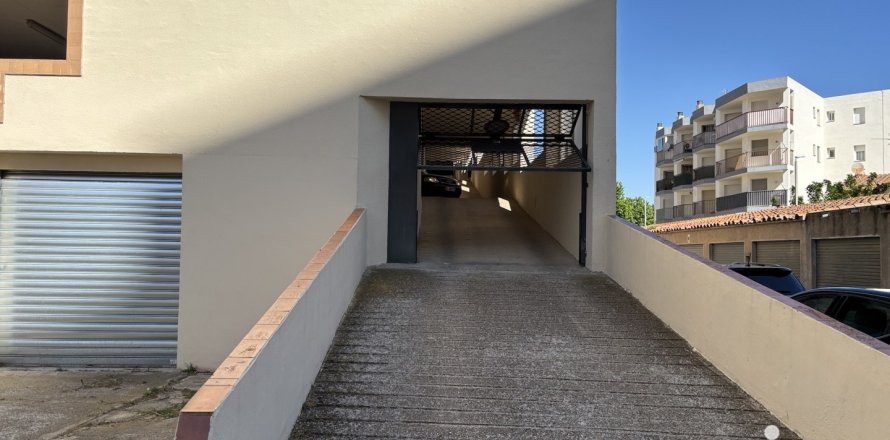 Parking w Empuriabrava, Girona, Hiszpania 26 mkw. nr 185871