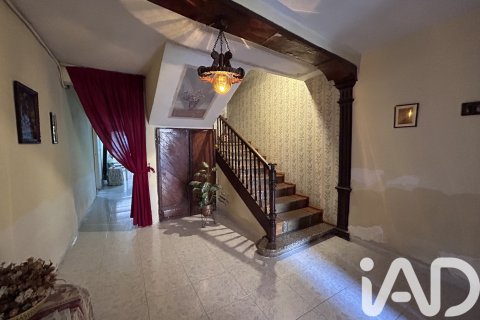 Talo myytävänä Villamanan, Leon, Espanja, 5 makuuhuonetta, 481 m2 No. 185872 - kuva 3