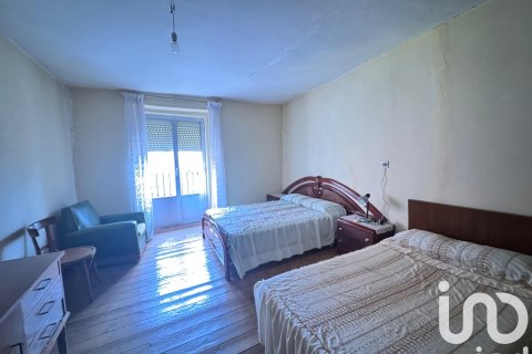 Talo myytävänä Villamanan, Leon, Espanja, 5 makuuhuonetta, 481 m2 No. 185872 - kuva 19