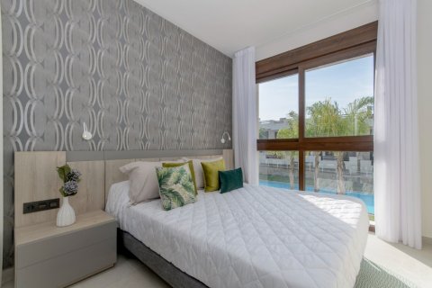 Bungalow till salu i Los Balcones, Alicante, Spanien 3 sovrum, 70 kvm. Nr. 190983 - foto 12