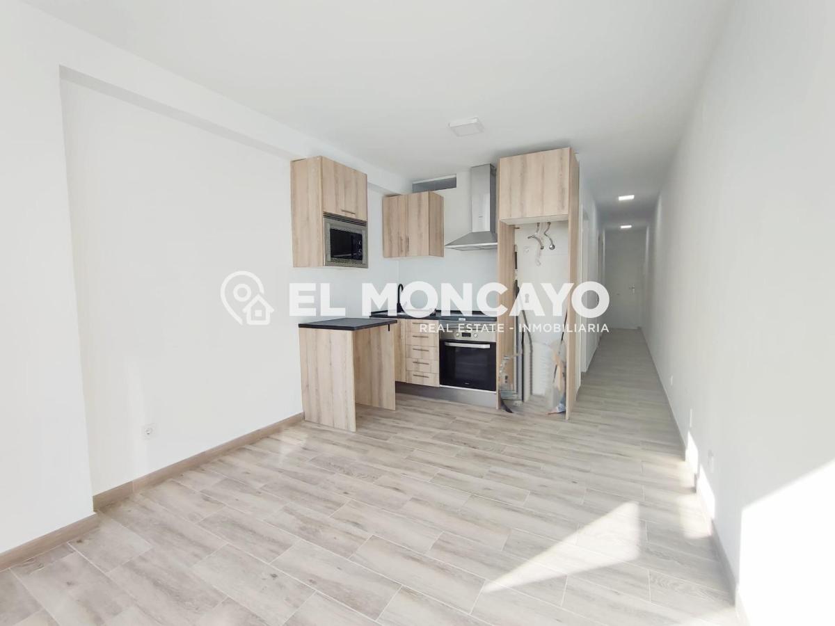 Apartment in Guardamar del Segura, Alicante, Spain 2 bedrooms, 36 sq.m. No. 183819