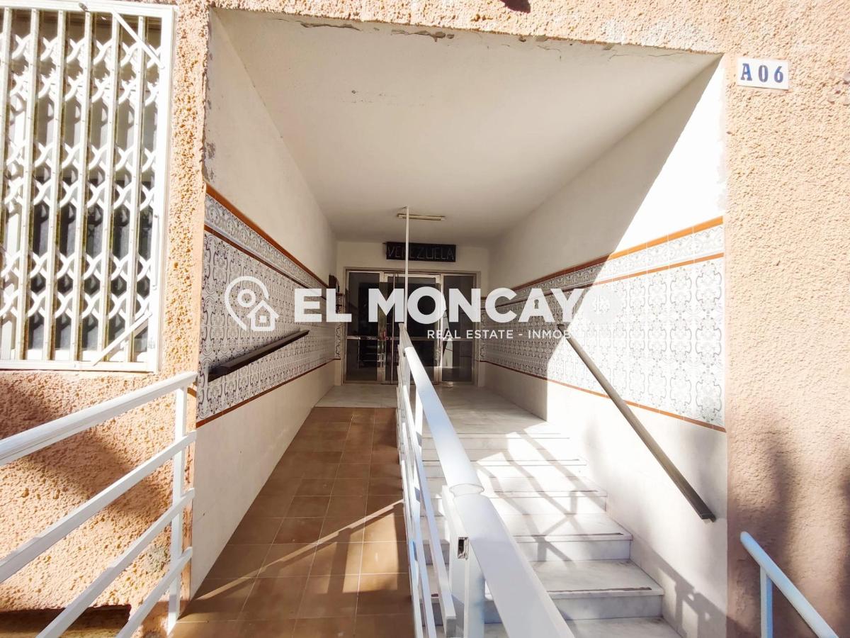 Apartment in Guardamar del Segura, Alicante, Spain 2 bedrooms, 36 sq.m. No. 183819