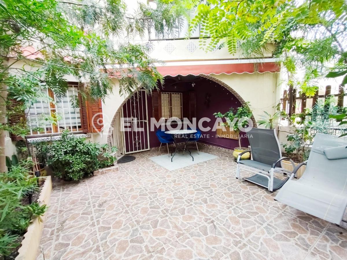 House in Guardamar del Segura, Alicante, Spain 2 bedrooms, 62 sq.m. No. 183820