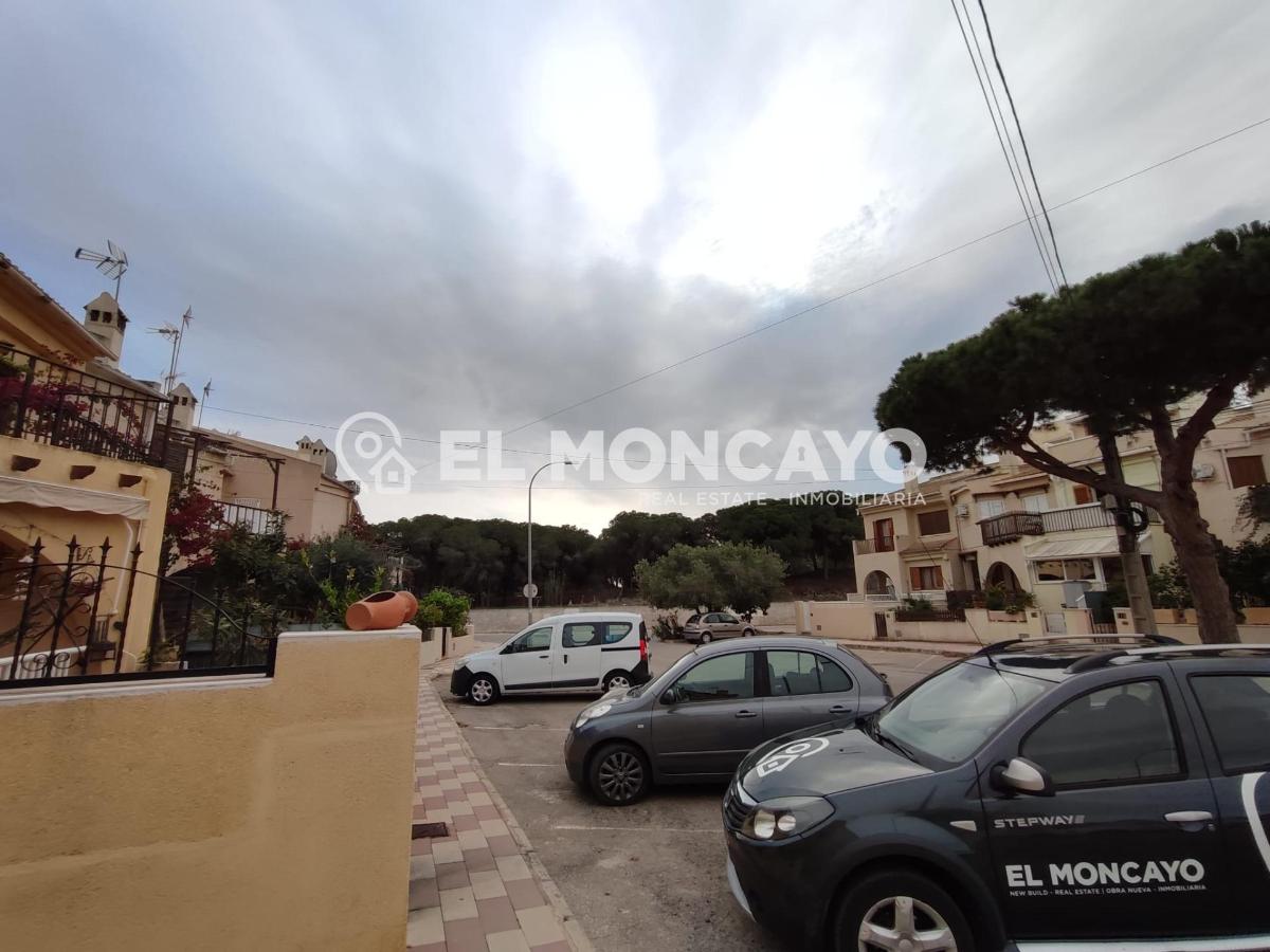 House in Guardamar del Segura, Alicante, Spain 2 bedrooms, 62 sq.m. No. 183820
