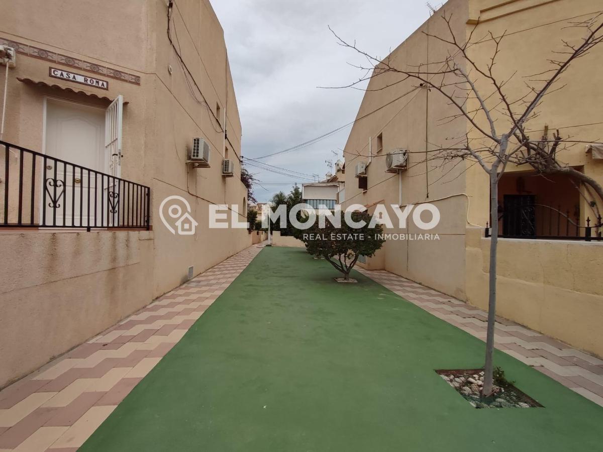 House in Guardamar del Segura, Alicante, Spain 2 bedrooms, 62 sq.m. No. 183820