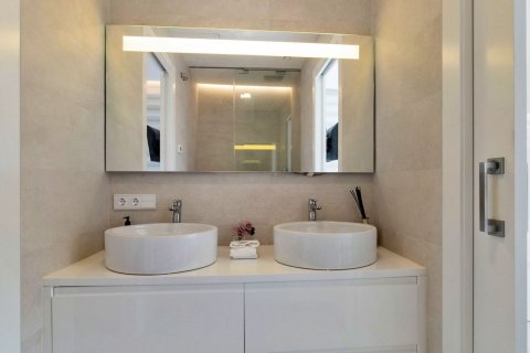 Villa till salu i Pinar De Campoverde, Alicante, Spanien 3 sovrum, 246 kvm. Nr. 143655 - foto 19