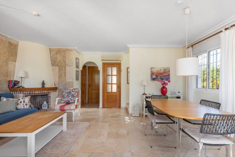 Villa till salu i Cabo Roig, Alicante, Spanien 3 sovrum, 102 kvm. Nr. 143652 - foto 8