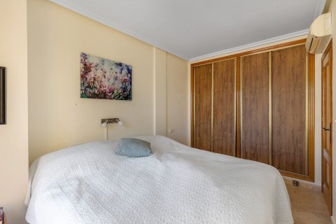 Villa till salu i Cabo Roig, Alicante, Spanien 3 sovrum, 102 kvm. Nr. 143652 - foto 20