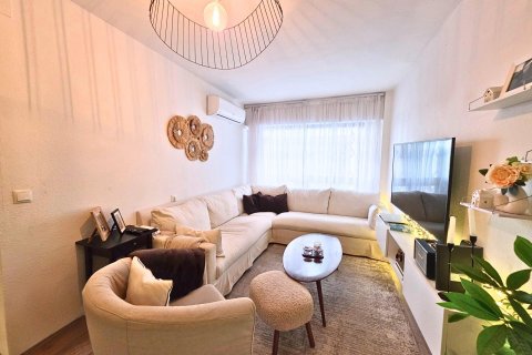 Lägenhet till salu i Torrevieja, Alicante, Spanien 3 sovrum, 96 kvm. Nr. 143657 - foto 1