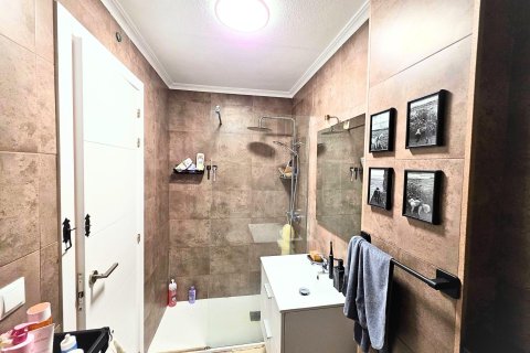 Lägenhet till salu i Torrevieja, Alicante, Spanien 3 sovrum, 96 kvm. Nr. 143657 - foto 9