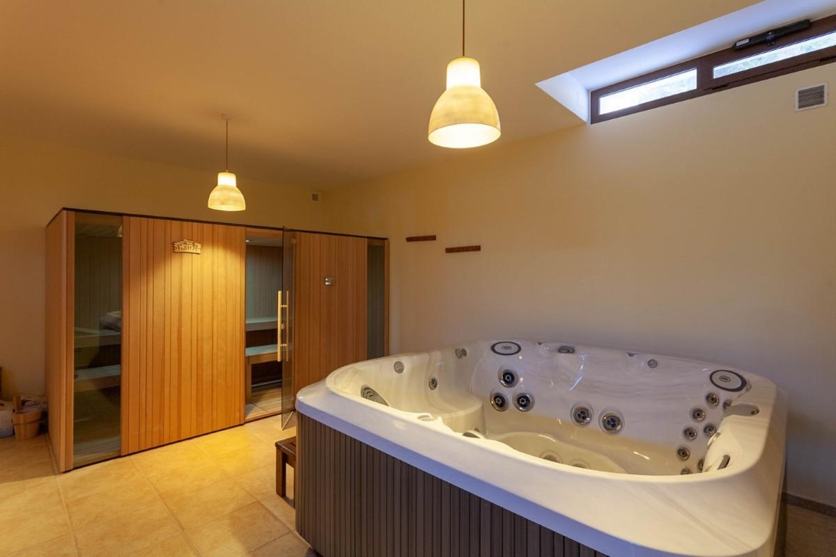 Villa en Calpe, Alicante, España 5 dormitorios, 670 m2 No. 80593