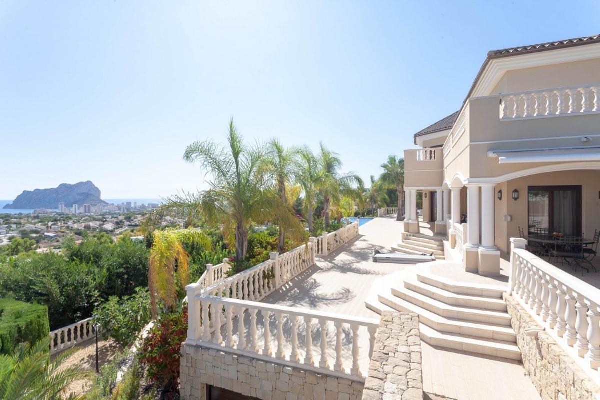 Villa en Calpe, Alicante, España 5 dormitorios, 670 m2 No. 80593