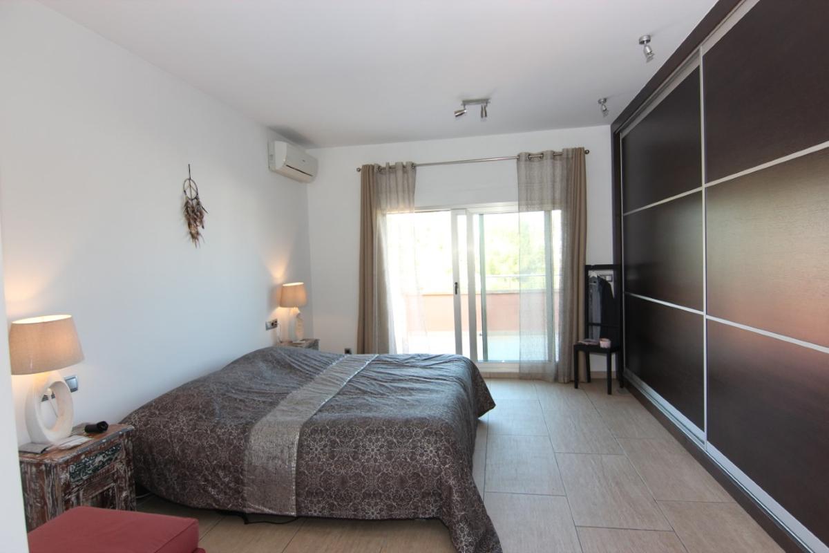 Вилла в Хавеа, Аликанте, Испания 5 спален, 450м2 №80595