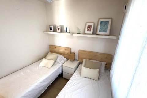 Radhus till salu Alicante, Spanien 3 sovrum, 95 kvm. Nr. 139136 - foto 17