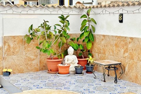 Villa till salu Alicante, Spanien 3 sovrum, 75 kvm. Nr. 139137 - foto 23
