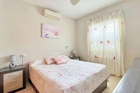 Villa till salu Alicante, Spanien 3 sovrum, 75 kvm. Nr. 139137 - foto 14