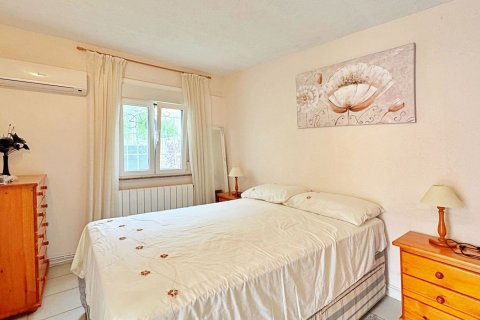 Villa till salu Alicante, Spanien 3 sovrum, 75 kvm. Nr. 139137 - foto 16