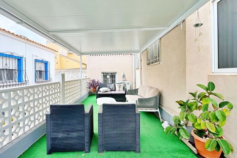 Villa till salu Alicante, Spanien 3 sovrum, 75 kvm. Nr. 139137 - foto 20