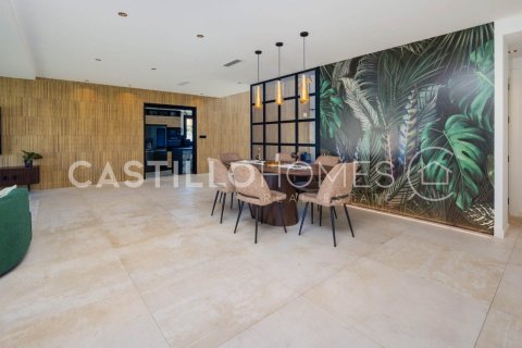 Villa for sale Torrevieja, Alicante, Spain 5 bedrooms, 273 sq.m. No. 139132 - photo 29