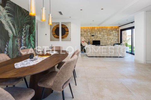 Villa for sale Torrevieja, Alicante, Spain 5 bedrooms, 273 sq.m. No. 139132 - photo 17