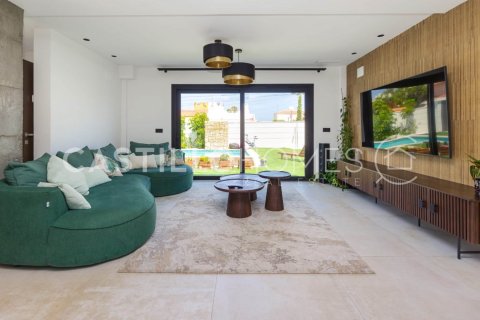 Villa for sale Torrevieja, Alicante, Spain 5 bedrooms, 273 sq.m. No. 139132 - photo 23