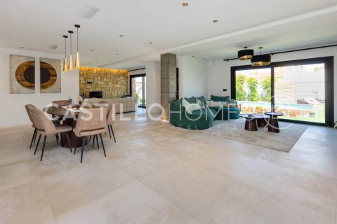 Villa for sale Torrevieja, Alicante, Spain 5 bedrooms, 273 sq.m. No. 139132 - photo 22