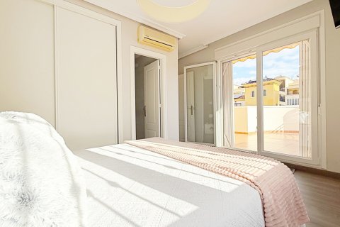 Villa till salu Alicante, Spanien 3 sovrum, 105 kvm. Nr. 139138 - foto 29